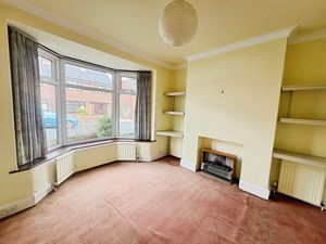 Lounge- click for photo gallery